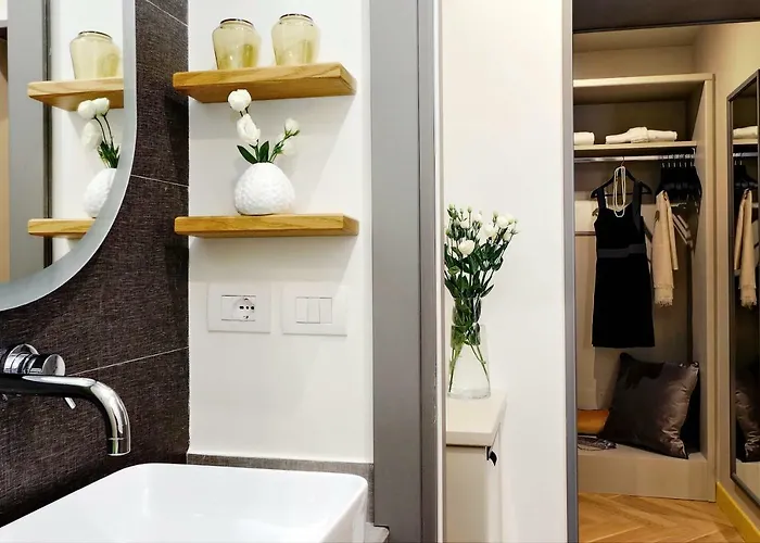 Five 招待所 罗马